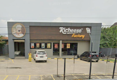 Richeese Factory Sawangan, Stand Alone Retail | We provide Indonesia infrastructure map on various property sectors and data. Access property listings, infrastructure developments, news, and valuable transaction data for informed decisions.