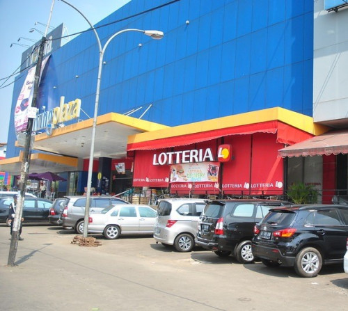Depok Town Centre merupakan pusat perbelanjaan yang terletak di Jl. Cinere Raya No. 100, Kecamatan Cinere, Kota Depok. Pusat perbelanjaan ini dibangun oleh PT....