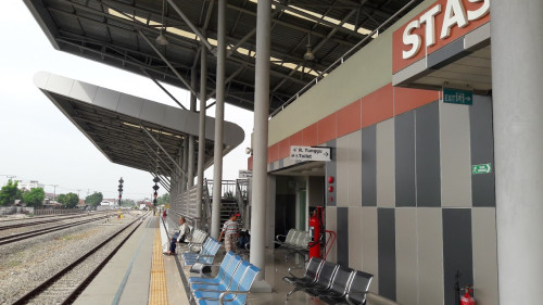 Bandar Khalipah Station, Airport Train Station | We provide Indonesia infrastructure map on various property sectors and data. Access property listings, infrastructure developments, news, and valuable transaction data for informed decisions.