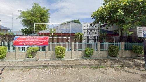 Budi Dharma Junior High School Dumai, Private School | We provide Indonesia infrastructure map on various property sectors and data. Access property listings, infrastructure developments, news, and valuable transaction data for informed decisions.