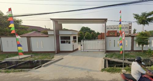 Babul Jannah Junior High School, Private School | We provide Indonesia infrastructure map on various property sectors and data. Access property listings, infrastructure developments, news, and valuable transaction data for informed decisions.