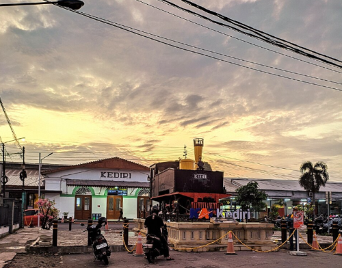 Kediri Station, Intercity Station | We provide Indonesia infrastructure map on various property sectors and data. Access property listings, infrastructure developments, news, and valuable transaction data for informed decisions.