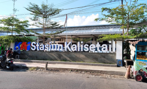 Kalisetail Station, Intercity Station | We provide Indonesia infrastructure map on various property sectors and data. Access property listings, infrastructure developments, news, and valuable transaction data for informed decisions.