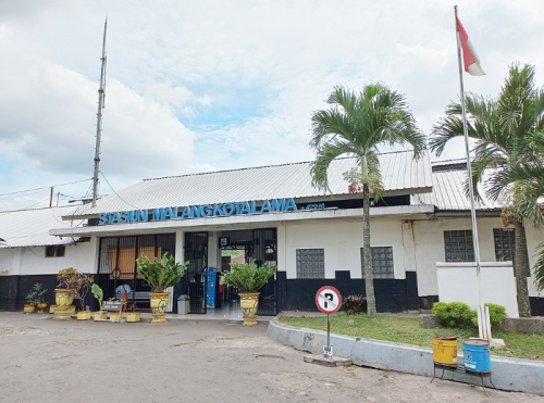 Malang Kotalama Station, Intercity Station | We provide Indonesia infrastructure map on various property sectors and data. Access property listings, infrastructure developments, news, and valuable transaction data for informed decisions.