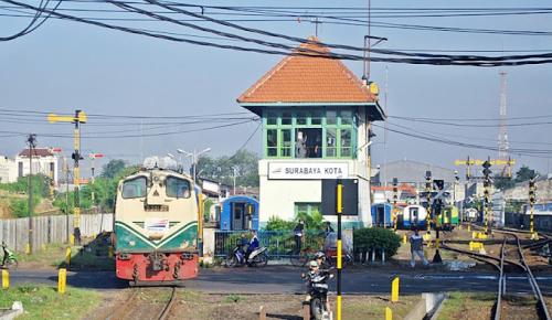 Surabaya Kota Station, Intercity Station | We provide Indonesia infrastructure map on various property sectors and data. Access property listings, infrastructure developments, news, and valuable transaction data for informed decisions.