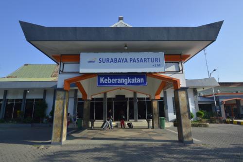 Surabaya Pasarturi Station, Intercity Station | We provide Indonesia infrastructure map on various property sectors and data. Access property listings, infrastructure developments, news, and valuable transaction data for informed decisions.
