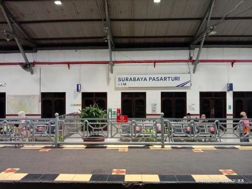 Surabaya Pasarturi Station, Intercity Station | We provide Indonesia infrastructure map on various property sectors and data. Access property listings, infrastructure developments, news, and valuable transaction data for informed decisions.