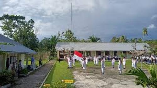 Idanoi Junior High School, Private School | We provide Indonesia infrastructure map on various property sectors and data. Access property listings, infrastructure developments, news, and valuable transaction data for informed decisions.