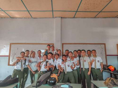 PEMBDA 1 Gunungsitoli Senior High School, Private School | We provide Indonesia infrastructure map on various property sectors and data. Access property listings, infrastructure developments, news, and valuable transaction data for informed decisions.