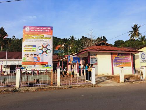 Kristen BNKP Gunungsitoli Junior High School, Private School | We provide Indonesia infrastructure map on various property sectors and data. Access property listings, infrastructure developments, news, and valuable transaction data for informed decisions.