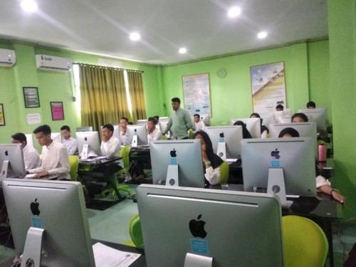 Ichsan University, University | We provide Indonesia infrastructure map on various property sectors and data. Access property listings, infrastructure developments, news, and valuable transaction data for informed decisions.