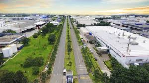 Jababeka Industrial Estate - Cikarang (JIEC) terletak di Kota Bekasi, Cikarang Utara, Kabupaten Bekasi, Jawa Barat. Kawasan industri dengan luas sekitar 2.267 H...