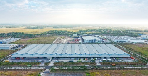 Kawasan Industri Terpadu Indonesia-China (KITIC) merupakan zona kerja sama ekonomi dan perdagangan antara China dan Indonesia, yang didirikan pada 2008 oleh Non...
