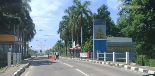 Mitrakarawang Industrial Estate (KIM) adalah kawasan industri seluas 500 ha di Desa Parungmulya, Kecamatan Ciampel, Karawang, Jawa Barat. Kawasan ini dirintis o...
