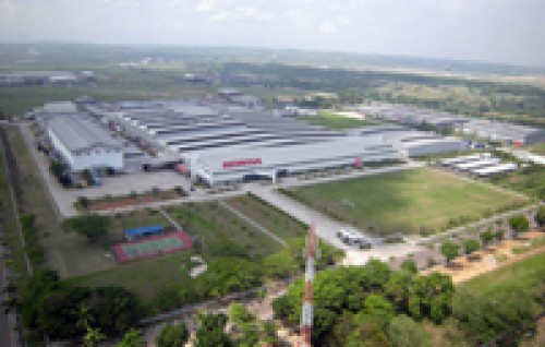 Mitrakarawang Industrial Estate (KIM) adalah kawasan industri seluas 500 ha di Desa Parungmulya, Kecamatan Ciampel, Karawang, Jawa Barat. Kawasan ini dirintis o...