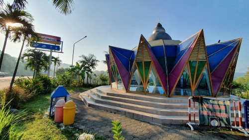 Rest Area KM 424 B, Rest Area, PT Jasa Marga (Persero) Tbk | We provide Indonesia infrastructure map on various property sectors and data. Access property listings, infrastructure developments, news, and valuable transaction data for informed decisions.