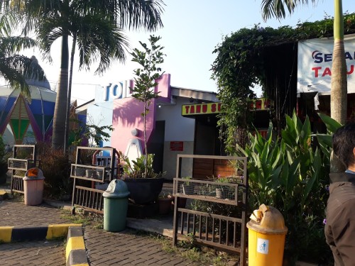 Rest Area KM 424 B, Rest Area, PT Jasa Marga (Persero) Tbk | We provide Indonesia infrastructure map on various property sectors and data. Access property listings, infrastructure developments, news, and valuable transaction data for informed decisions.