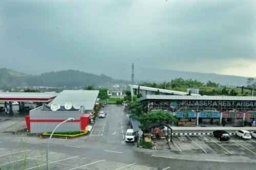 Rest Area KM 429 A, Rest Area, PT Lingga Jati | We provide Indonesia infrastructure map on various property sectors and data. Access property listings, infrastructure developments, news, and valuable transaction data for informed decisions.