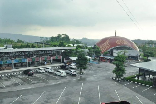 Rest Area KM 429 A, Rest Area, PT Lingga Jati | We provide Indonesia infrastructure map on various property sectors and data. Access property listings, infrastructure developments, news, and valuable transaction data for informed decisions.