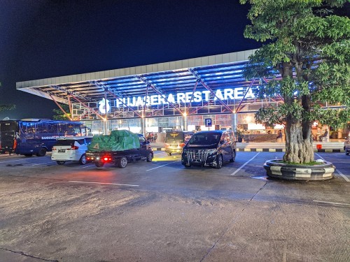 Rest Area KM 429 A, Rest Area, PT Lingga Jati | We provide Indonesia infrastructure map on various property sectors and data. Access property listings, infrastructure developments, news, and valuable transaction data for informed decisions.