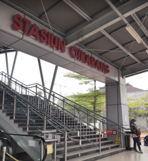 Cikarang Station, Commuter Station | We provide Indonesia infrastructure map on various property sectors and data. Access property listings, infrastructure developments, news, and valuable transaction data for informed decisions.
