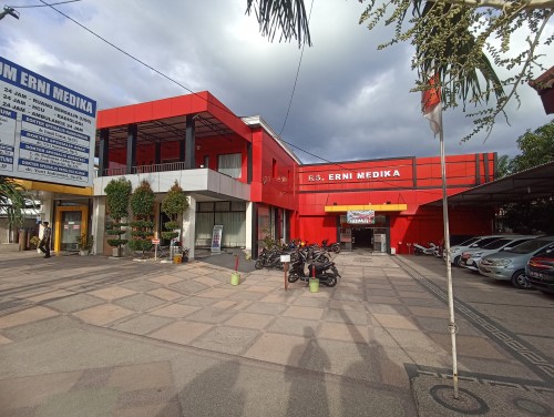 Erni Medika Hospital, Hospital | We provide Indonesia infrastructure map on various property sectors and data. Access property listings, infrastructure developments, news, and valuable transaction data for informed decisions.