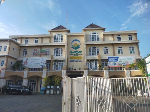 Diniyyah Al Azhar Islamic Kindergarten, Private School | We provide Indonesia infrastructure map on various property sectors and data. Access property listings, infrastructure developments, news, and valuable transaction data for informed decisions.
