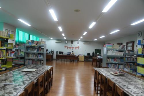 Xaverius 1 Primary School, Private School | We provide Indonesia infrastructure map on various property sectors and data. Access property listings, infrastructure developments, news, and valuable transaction data for informed decisions.