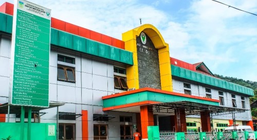 Abepura Regional General Hospital, Hospital | We provide Indonesia infrastructure map on various property sectors and data. Access property listings, infrastructure developments, news, and valuable transaction data for informed decisions.