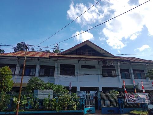 YPK 2 Senaba Elementary School, Private School | We provide Indonesia infrastructure map on various property sectors and data. Access property listings, infrastructure developments, news, and valuable transaction data for informed decisions.