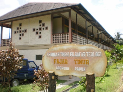 Fajar Timur College of Theological Philosophy, University | We provide Indonesia infrastructure map on various property sectors and data. Access property listings, infrastructure developments, news, and valuable transaction data for informed decisions.
