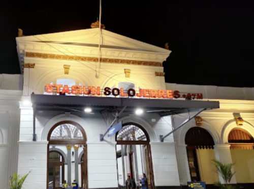 Solojebres Station, Commuter Station | We provide Indonesia infrastructure map on various property sectors and data. Access property listings, infrastructure developments, news, and valuable transaction data for informed decisions.