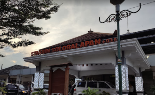 Solo Balapan Station, Commuter Station | We provide Indonesia infrastructure map on various property sectors and data. Access property listings, infrastructure developments, news, and valuable transaction data for informed decisions.