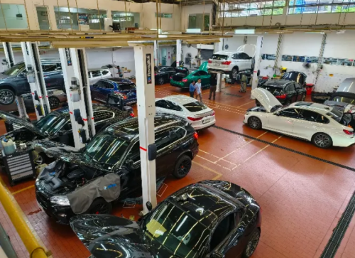 BMW Astra Cilandak, Automotive Dealership | We provide Indonesia infrastructure map on various property sectors and data. Access property listings, infrastructure developments, news, and valuable transaction data for informed decisions.