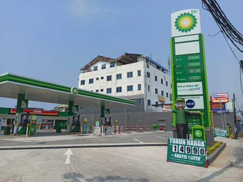 SPBU BP Daan Mogot, Gas Station | We provide Indonesia infrastructure map on various property sectors and data. Access property listings, infrastructure developments, news, and valuable transaction data for informed decisions.
