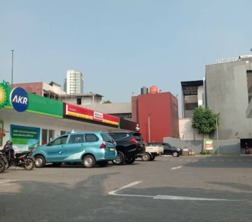 SPBU BP TB Simatupang, Gas Station | We provide Indonesia infrastructure map on various property sectors and data. Access property listings, infrastructure developments, news, and valuable transaction data for informed decisions.