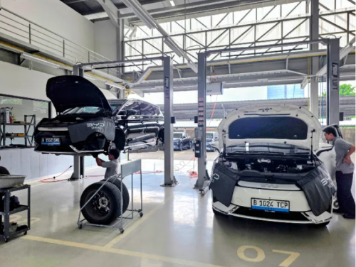 BYD Bipo Yos Sudarso, Automotive Dealership | We provide Indonesia infrastructure map on various property sectors and data. Access property listings, infrastructure developments, news, and valuable transaction data for informed decisions.