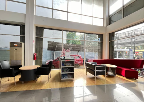Tunas Daihatsu Bandengan, Automotive Dealership | We provide Indonesia infrastructure map on various property sectors and data. Access property listings, infrastructure developments, news, and valuable transaction data for informed decisions.