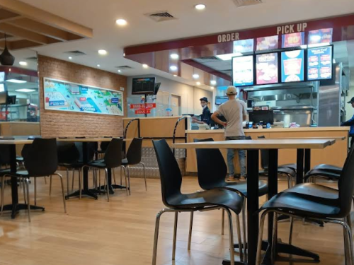 Domino's Pizza Kemang, Stand Alone Retail | We provide Indonesia infrastructure map on various property sectors and data. Access property listings, infrastructure developments, news, and valuable transaction data for informed decisions.