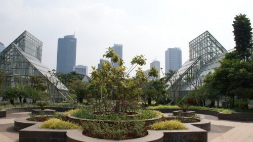 Taman Menteng, Entertainment | We provide Indonesia infrastructure map on various property sectors and data. Access property listings, infrastructure developments, news, and valuable transaction data for informed decisions.