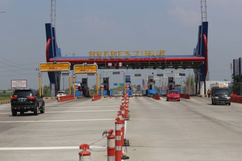Jl. Tol Pejagan - Pemalang Seksi III dan IV, Toll Road, Pejagan Pemalang Tol Road | We provide Indonesia infrastructure map on various property sectors and data. Access property listings, infrastructure developments, news, and valuable transaction data for informed decisions.