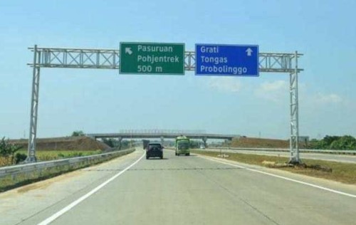 Jl. Tol Pasuruan - Probolinggo Seksi I, Toll Road, Trans Jawa Paspro Jalan Tol | We provide Indonesia infrastructure map on various property sectors and data. Access property listings, infrastructure developments, news, and valuable transaction data for informed decisions.