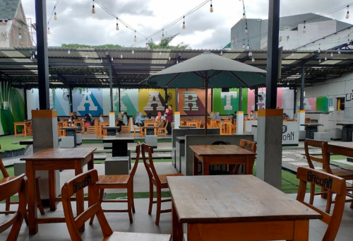 Mie Gacoan Fatmawati, Stand Alone Retail | We provide Indonesia infrastructure map on various property sectors and data. Access property listings, infrastructure developments, news, and valuable transaction data for informed decisions.