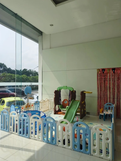 Honda Mitra Lenteng Agung, Automotive Dealership | We provide Indonesia infrastructure map on various property sectors and data. Access property listings, infrastructure developments, news, and valuable transaction data for informed decisions.
