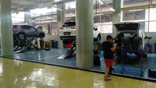Honda Nusantara MT Haryono, Automotive Dealership | We provide Indonesia infrastructure map on various property sectors and data. Access property listings, infrastructure developments, news, and valuable transaction data for informed decisions.