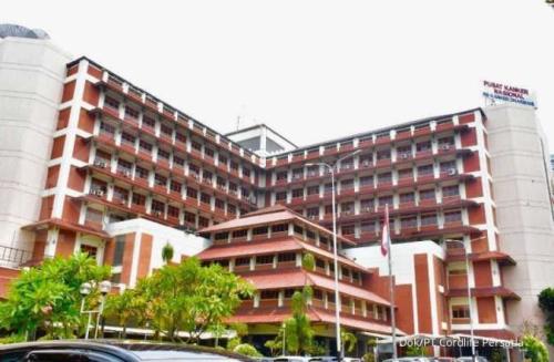 Dharmais Cancer Hospital, Hospital | We provide Indonesia infrastructure map on various property sectors and data. Access property listings, infrastructure developments, news, and valuable transaction data for informed decisions.