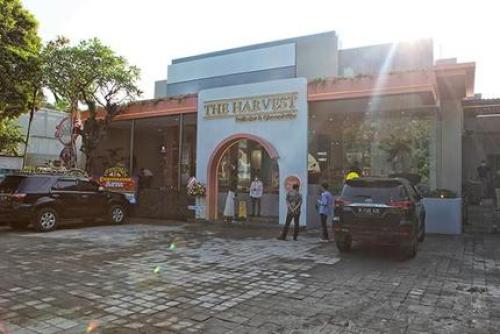 The Harvest Kebon Jeruk, Stand Alone Retail | We provide Indonesia infrastructure map on various property sectors and data. Access property listings, infrastructure developments, news, and valuable transaction data for informed decisions.