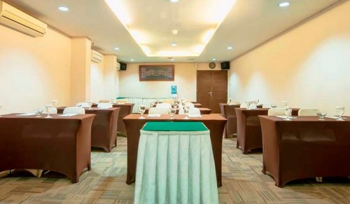 Completed hotel, Bangun Cipta Sarana | We provide Indonesia infrastructure map on various property sectors and data. Access property listings, infrastructure developments, news, and valuable transaction data for informed decisions.