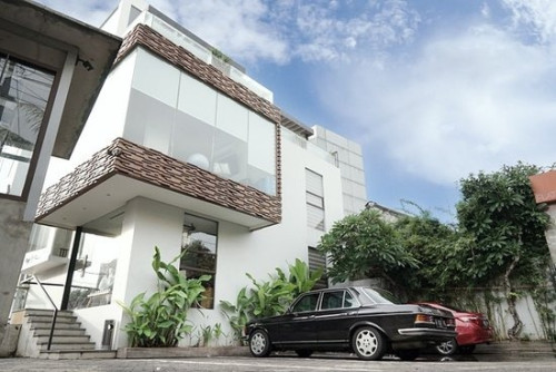 Completed hotel, FLAT06 | We provide Indonesia infrastructure map on various property sectors and data. Access property listings, infrastructure developments, news, and valuable transaction data for informed decisions.