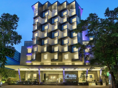 Completed hotel, Intercontinental Hotels Group | We provide Indonesia infrastructure map on various property sectors and data. Access property listings, infrastructure developments, news, and valuable transaction data for informed decisions.